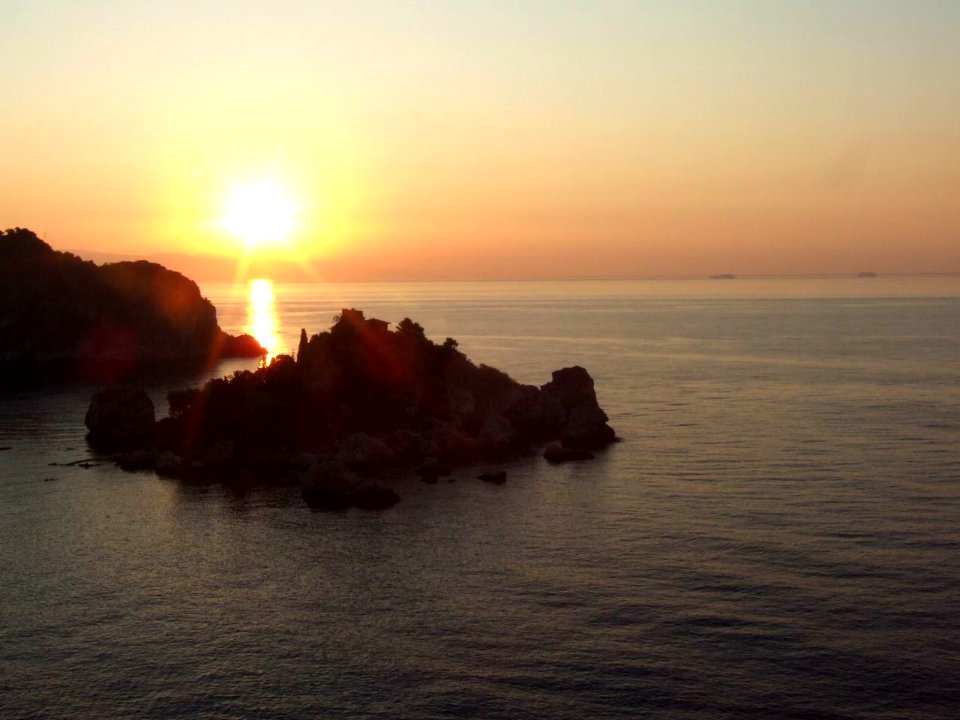 DSCF7859-Dawn Sunset-Isola Bella-Taormina-Sicilia-Italy-gnuckx CC0 HQ