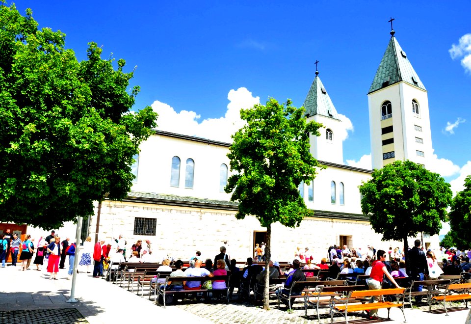 Saint James Church (St. Jakov) Medjugorje - Hotel Pansion Porta - Bosnia Herzegovina - Creative Commons by gnuckx