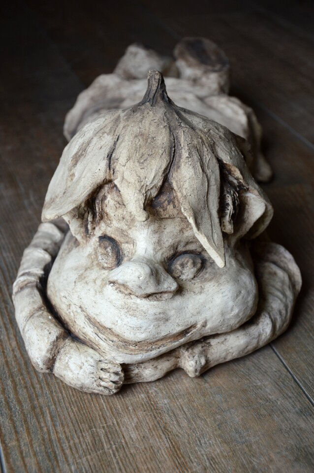 Workshops statue face
