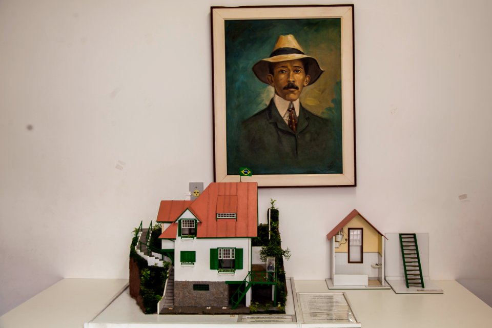 Wania Corredo Museu Casa de Santos Dumont Petropolis RJ