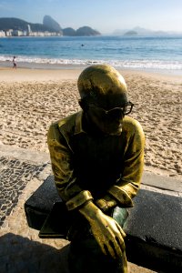 LuciolaVilella Estatua Carlos Drummond de Andrade Rio de Janeiro RJ