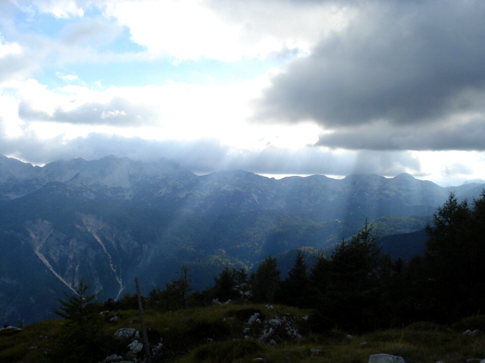 Light rays clouds evening
