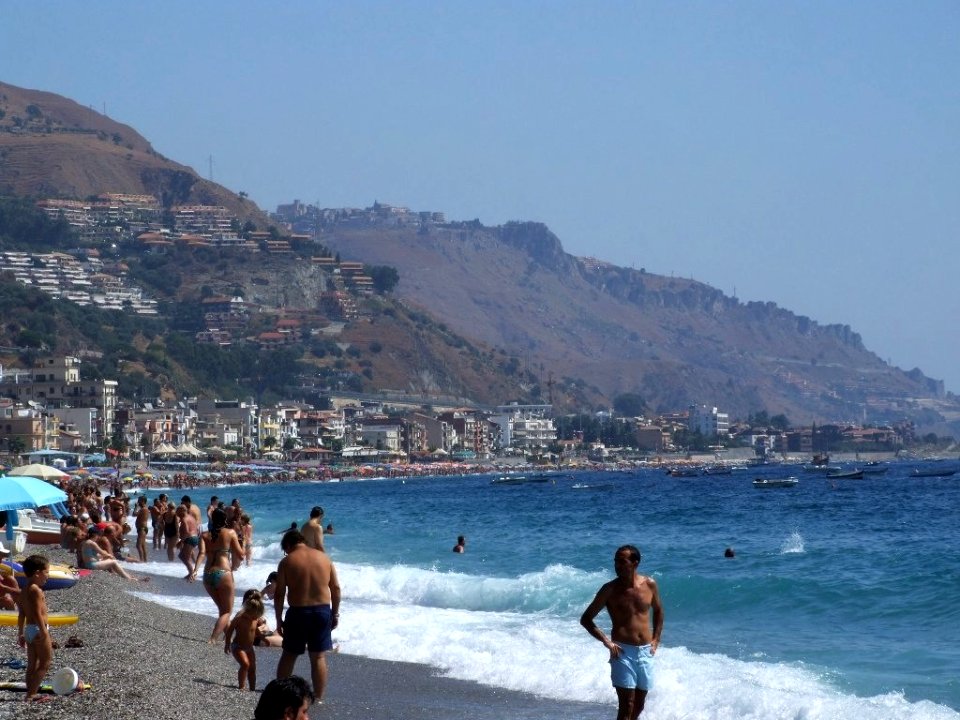Beach Taormina - Creative Commons by gnuckx