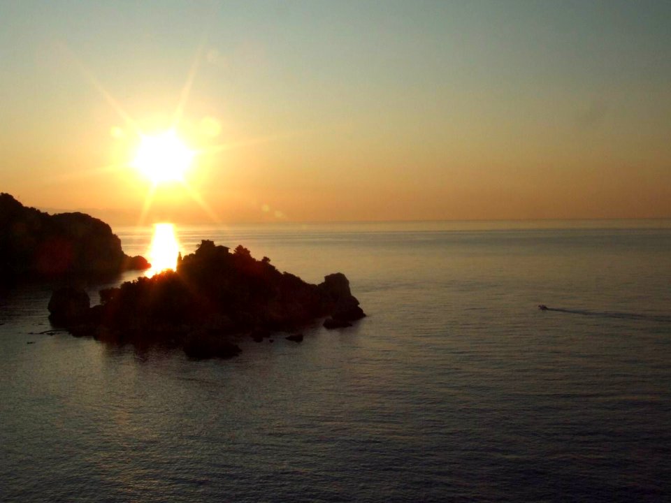 DSCF7971-Dawn Sunset-Isola Bella-Taormina-Sicilia-Italy-gnuckx CC0 HQ