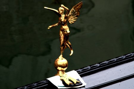 Gondola of Venice Italy - Creative Commons by gnuckx