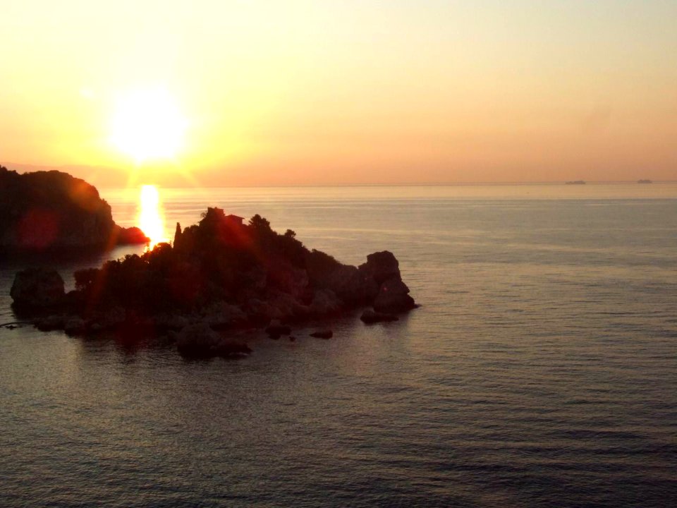 DSCF7875-Dawn Sunset-Isola Bella-Taormina-Sicilia-Italy-gnuckx CC0 HQ