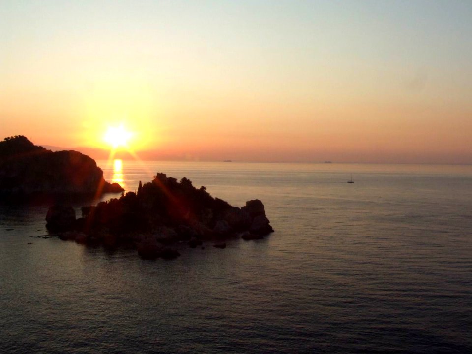 DSCF7824-Dawn Sunset-Isola Bella-Taormina-Sicilia-Italy-gnuckx CC0 HQ