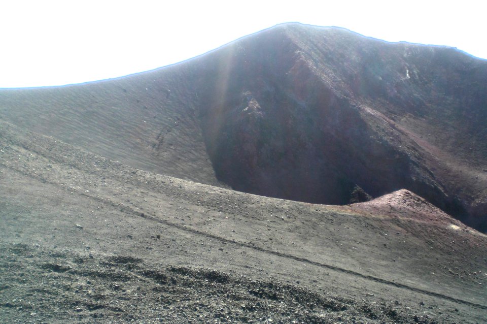 Addio Torre del Flosofo - Aftermath Etna Volcano Paroxysmal Eruption October 26 2013 - Creative Commons by gnuckx