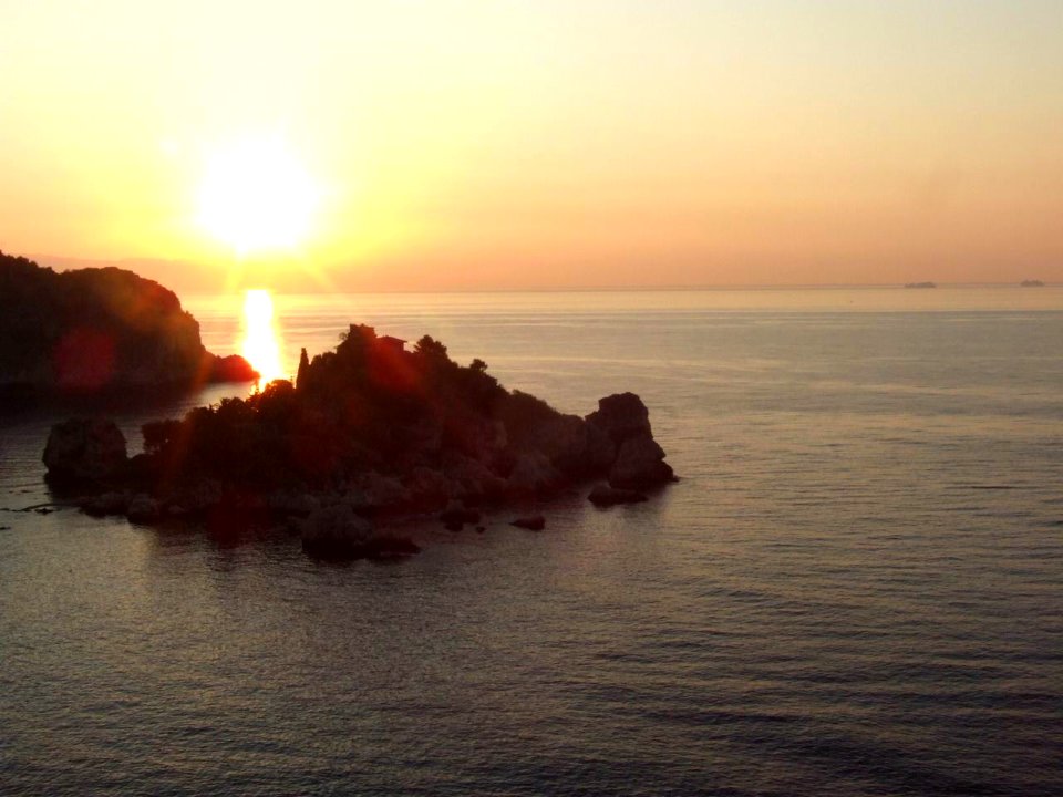 DSCF7874-Dawn Sunset-Isola Bella-Taormina-Sicilia-Italy-gnuckx CC0 HQ