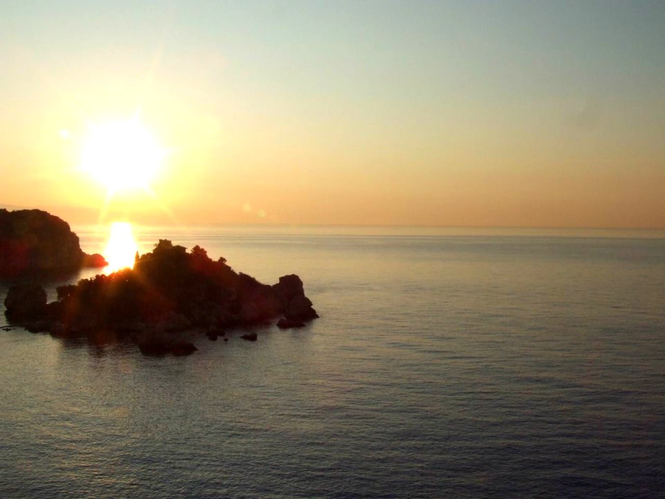 DSCF7966-Dawn Sunset-Isola Bella-Taormina-Sicilia-Italy-gnuckx CC0 HQ