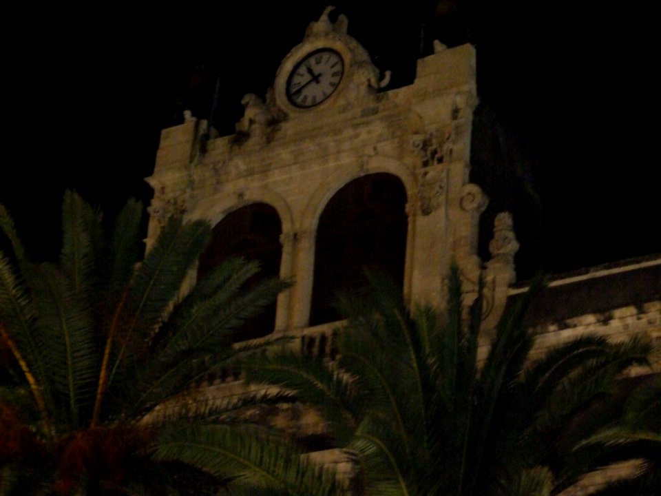 Piazza Stesicoro Catania Sicily Italy - Creative Commons by gnuckx
