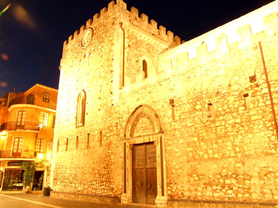 Taormina-Sicilia-Italy - Creative Commons by gnuckx