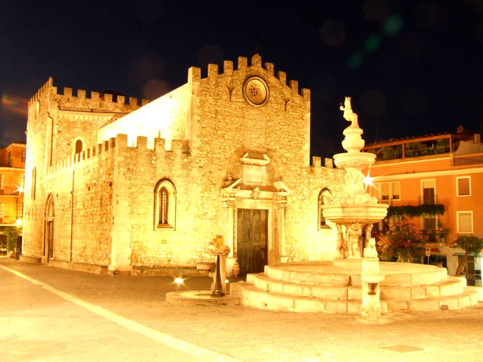 Taormina-Sicilia-Italy - Creative Commons by gnuckx