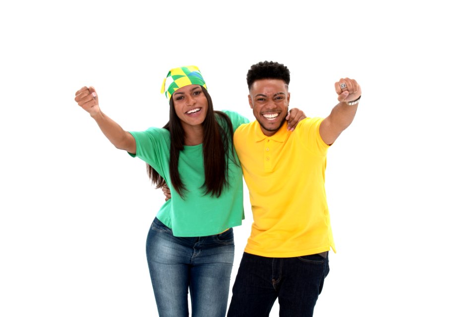 Casal torcendo para o Brasil