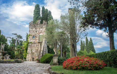 Tourism water sirmione photo