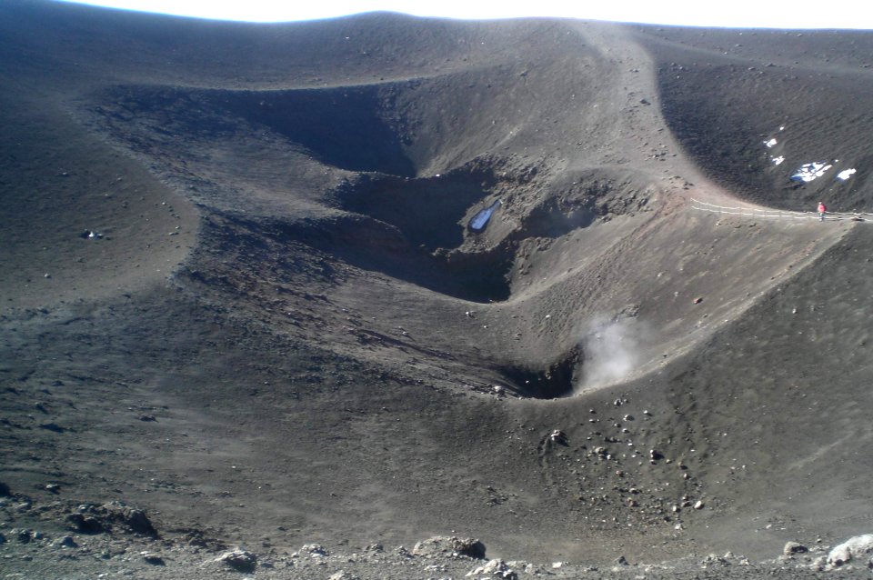 Addio Torre del Flosofo - Aftermath Etna Volcano Paroxysmal Eruption October 26 2013 - Creative Commons by gnuckx