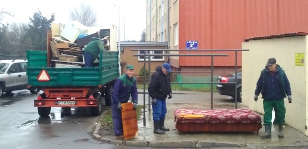 Odbiór odpadów gabarytowych w 60-tysięcznym Tomszowie Mazowieckim, w województwie łódzkim