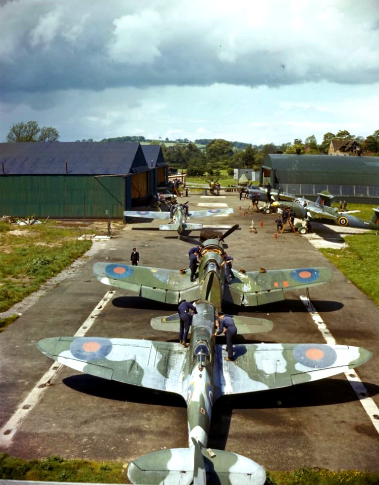 RN Seafire , F-4u Corsair & Barracudas at HMS Fledgling.