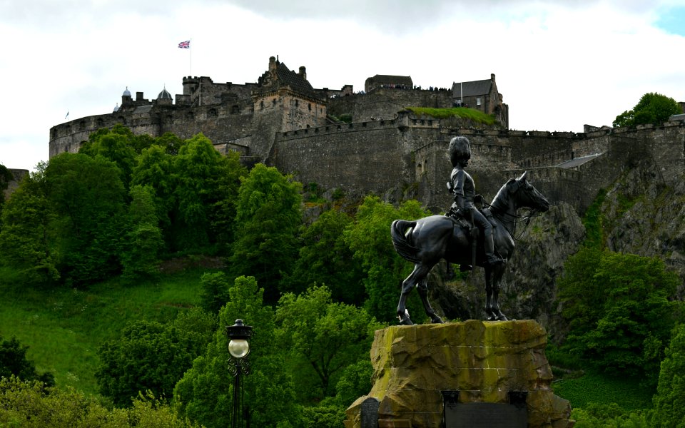 Princes Street Gardens, Edinburgh Castle photo