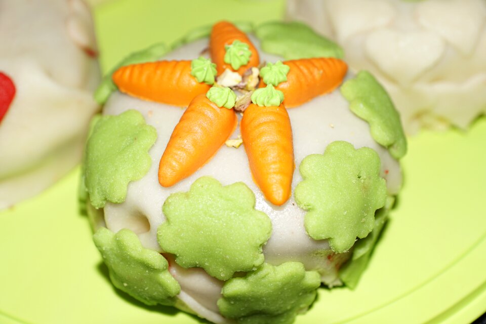 Bake easter sweet