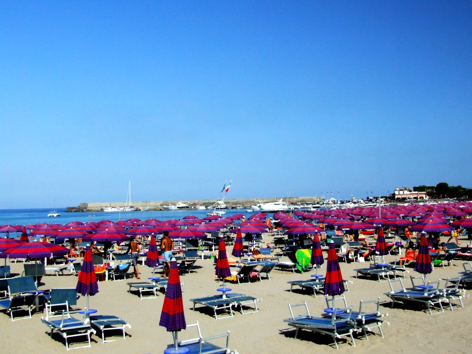Giardini Naxos-Messina-Sicilia-Italy - Creative Commons by gnuckx