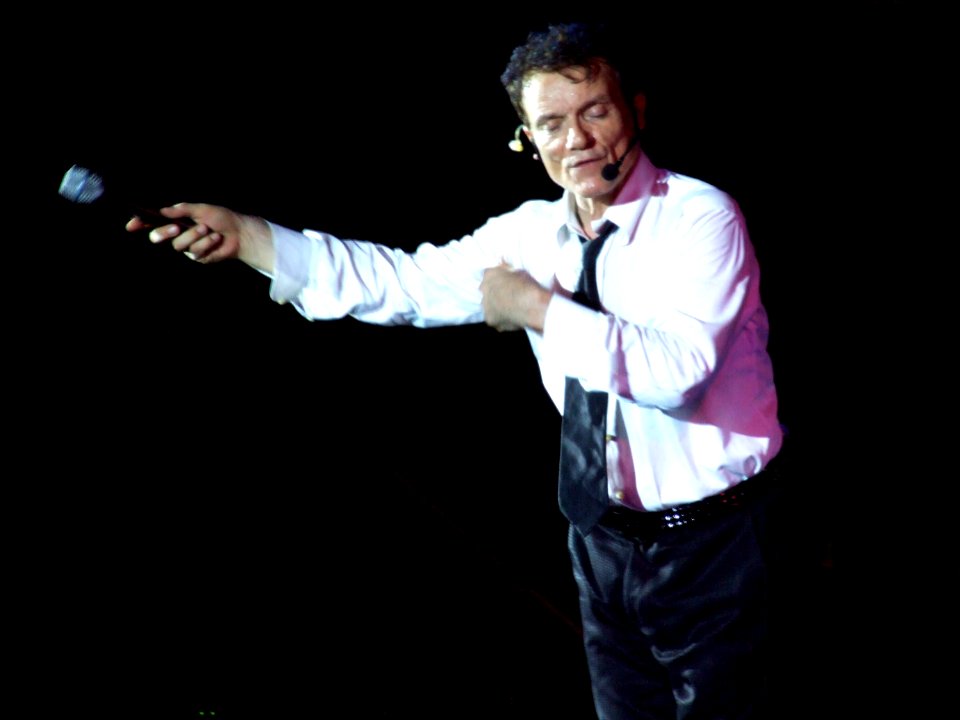 Massimo Ranieri Concert 2009 Taormina-Sicilia-Italy - Creative Commons by gnuckx
