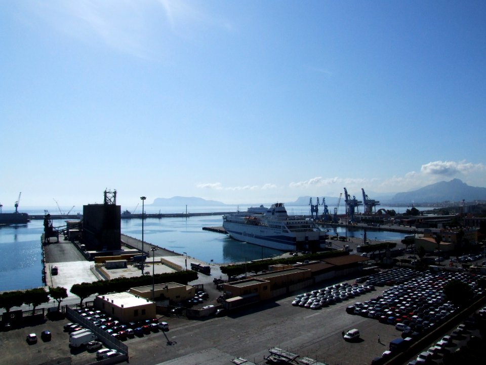 DSCF4004-Palermo-Sicilia-Italy-Castielli CC0 HQ