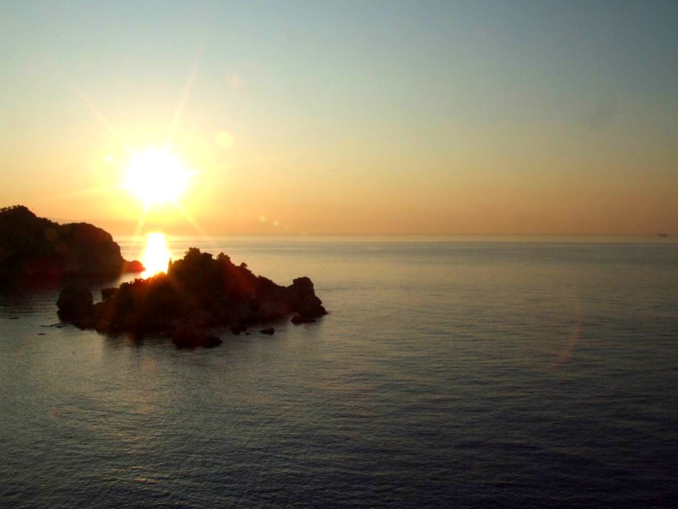 DSCF7963-Dawn Sunset-Isola Bella-Taormina-Sicilia-Italy-gnuckx CC0 HQ