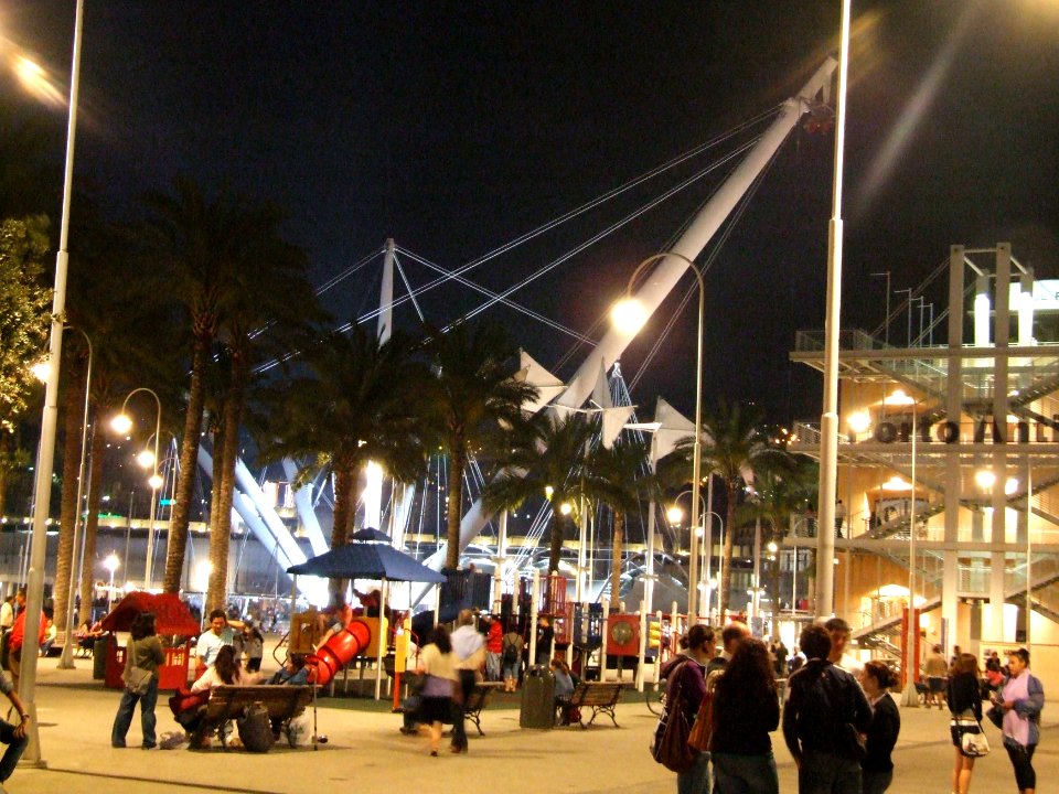 Genova-Porto-Liguria-Italy - Creative Commons by gnuckx