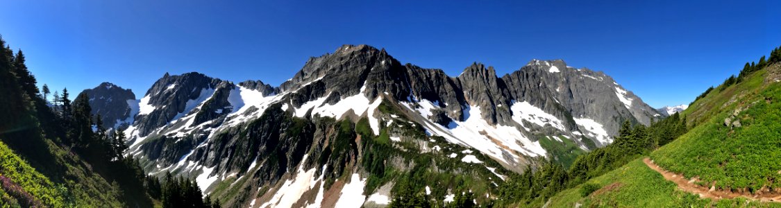 Cascade Pass at North Cascades in WA