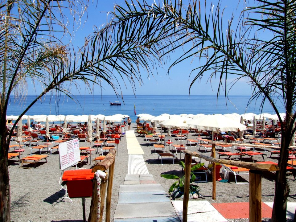 Taormina-Sicilia-Italy - Creative Commons by gnuckx