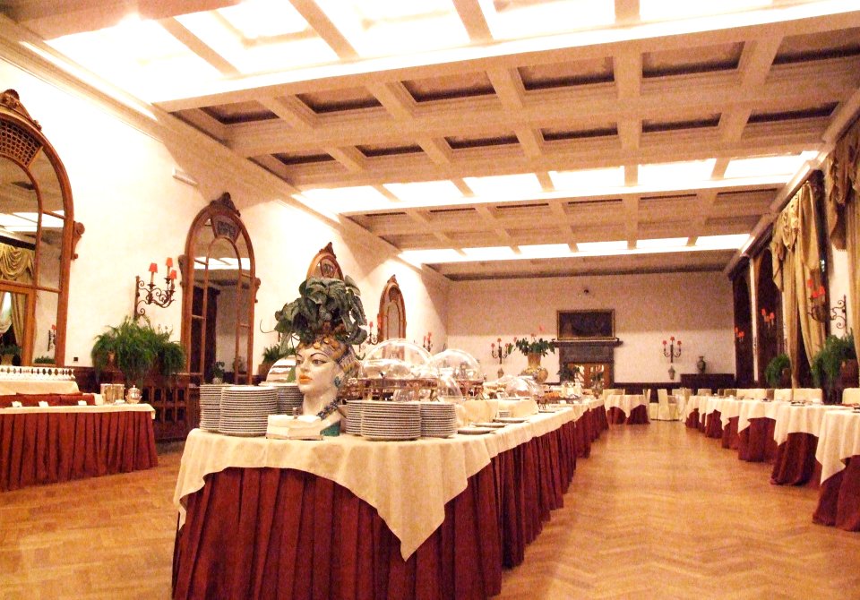Hotel San Domenico-Taormina-Sicilia-Italy - Creative Commons by gnuckx