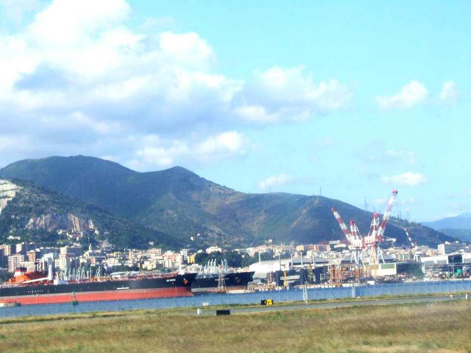 Genova-Airport-Liguria-Italy - Creative Commons by gnuckx