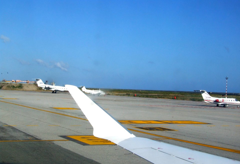 DSCF3864-Genova-Airport-Liguria-Italy-Castielli CC0 HQ