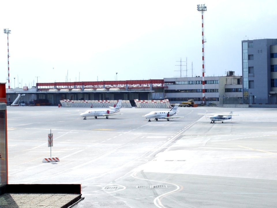 Genova-Airport-Liguria-Italy - Creative Commons by gnuckx