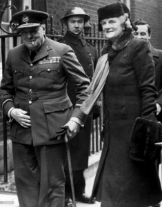 Winston Churchill and his wife Clementine arriving at 10 Downing Street after returning from the Middle East, June 30, 1943 photo