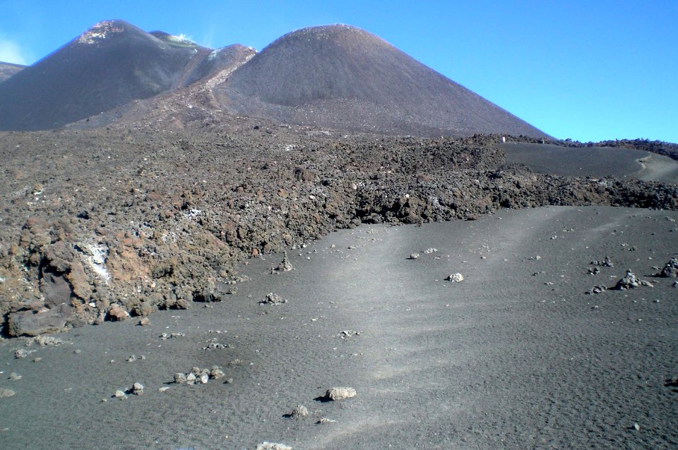 Addio Torre del Flosofo - Aftermath Etna Volcano Paroxysmal Eruption October 26 2013 - Creative Commons by gnuckx