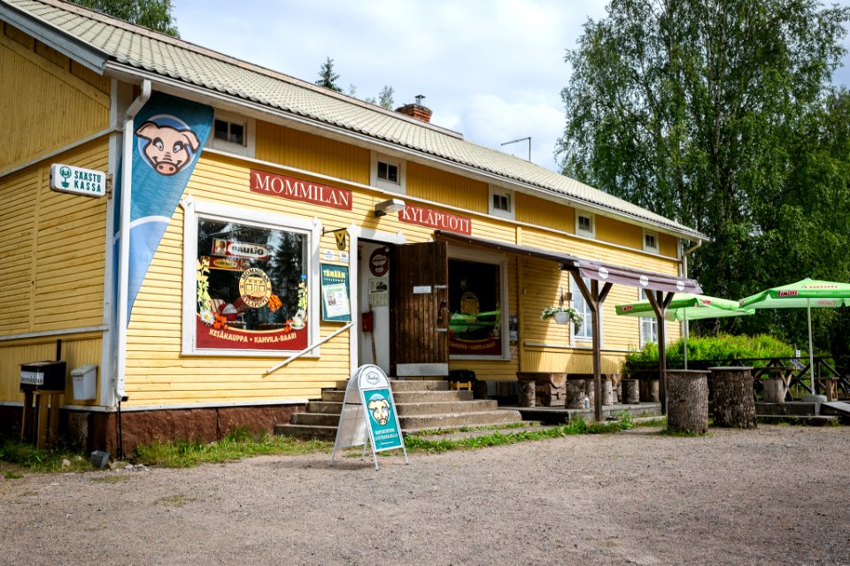 Mommilan kyläpuoti, Hausjärvi, Finland
