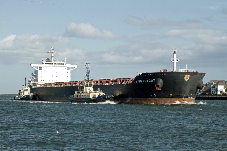 Shipping tyne vessel