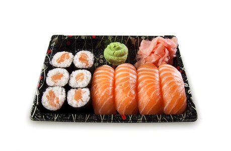 Maki fish raw