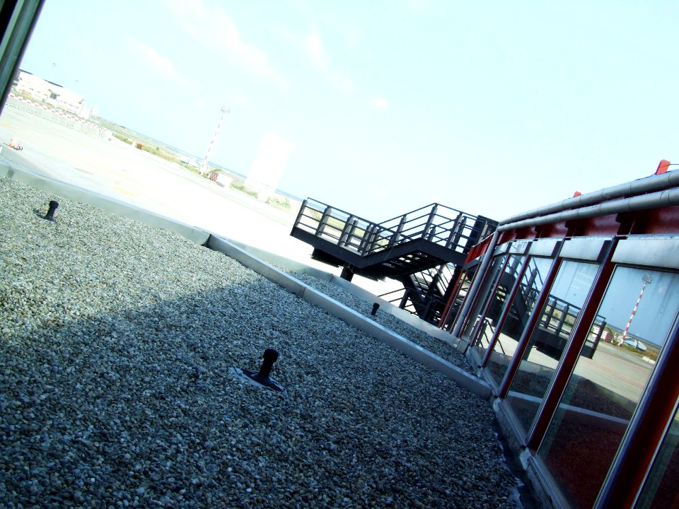 Genova-Airport-Liguria-Italy - Creative Commons by gnuckx