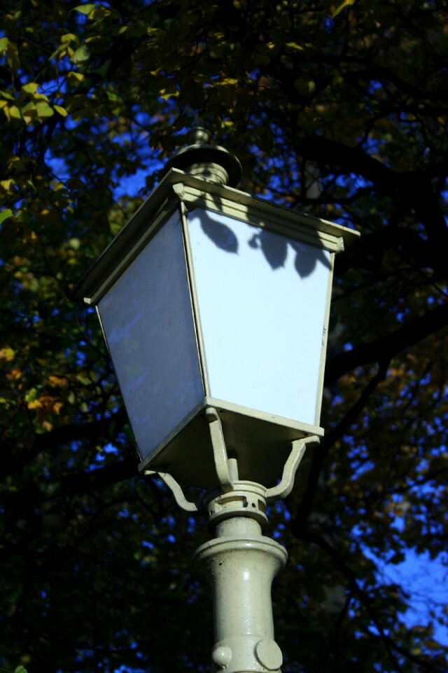 Lantern retro park