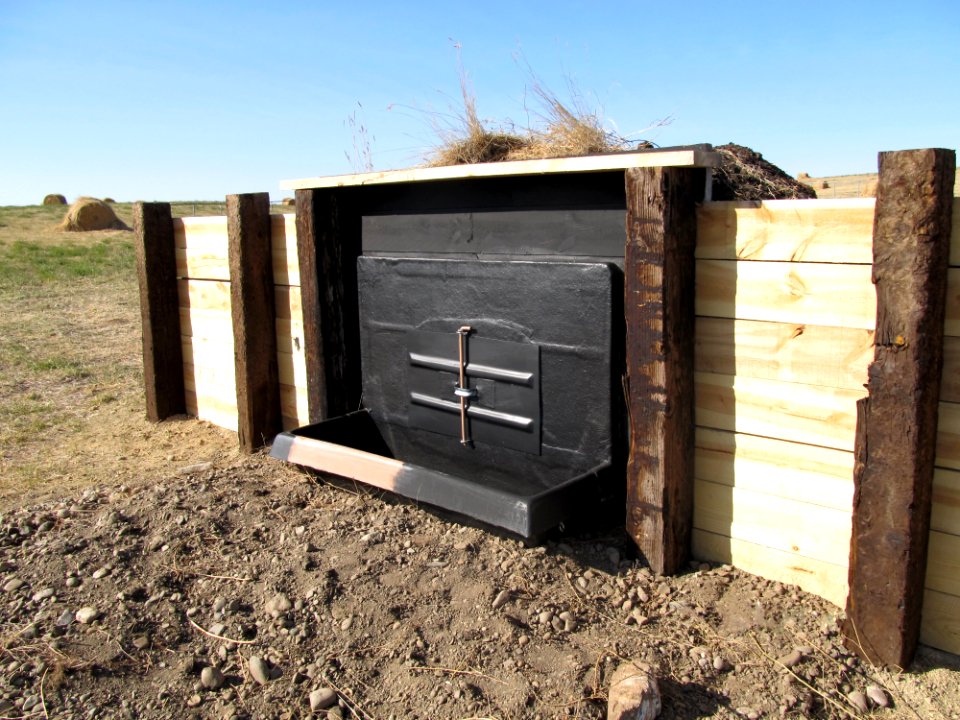 Stock Tanks VR01.jpg