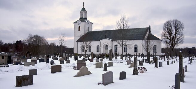 Snow rural tombstones photo