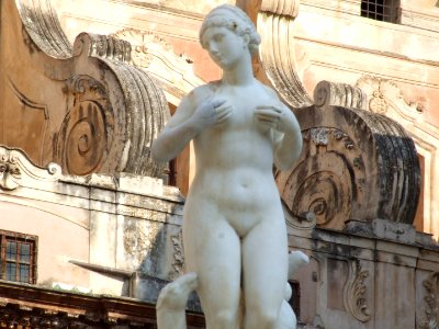 Fontana della Vergogna-Palermo-Sicily-Italy - Creative Commons by gnuckx