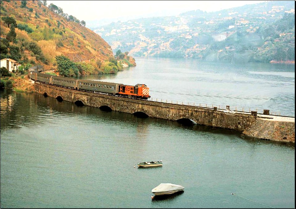 Comboio Douro Caldas de Aregos 1