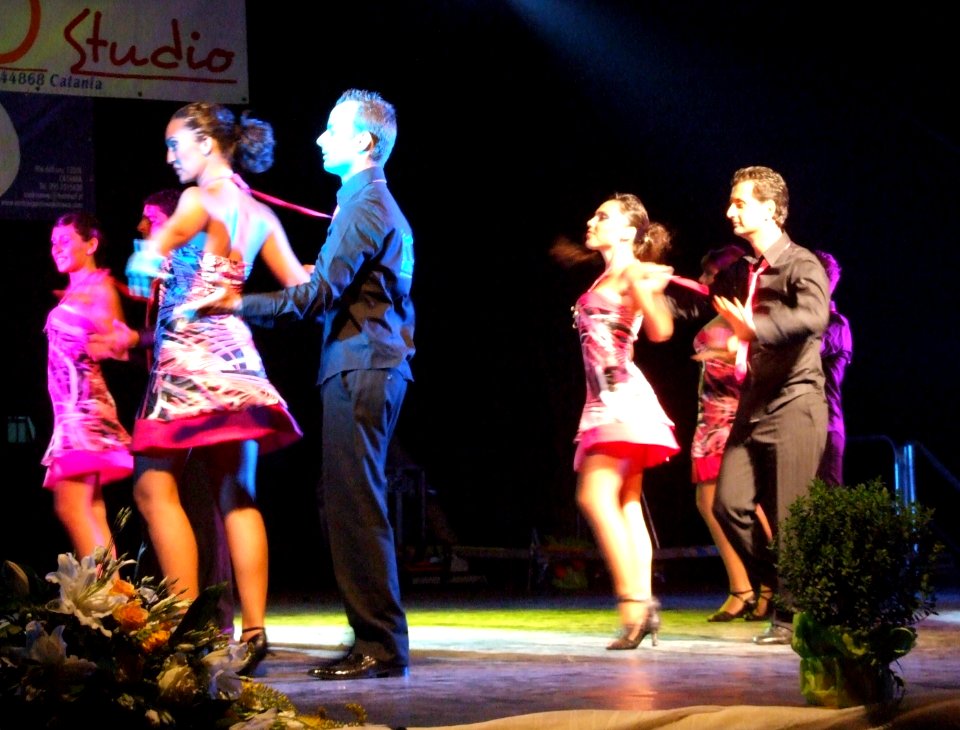DSCF4492-Mambo Dance-Tremestieri Etneo-Sicilia-Italy-Castielli CC0 HQ