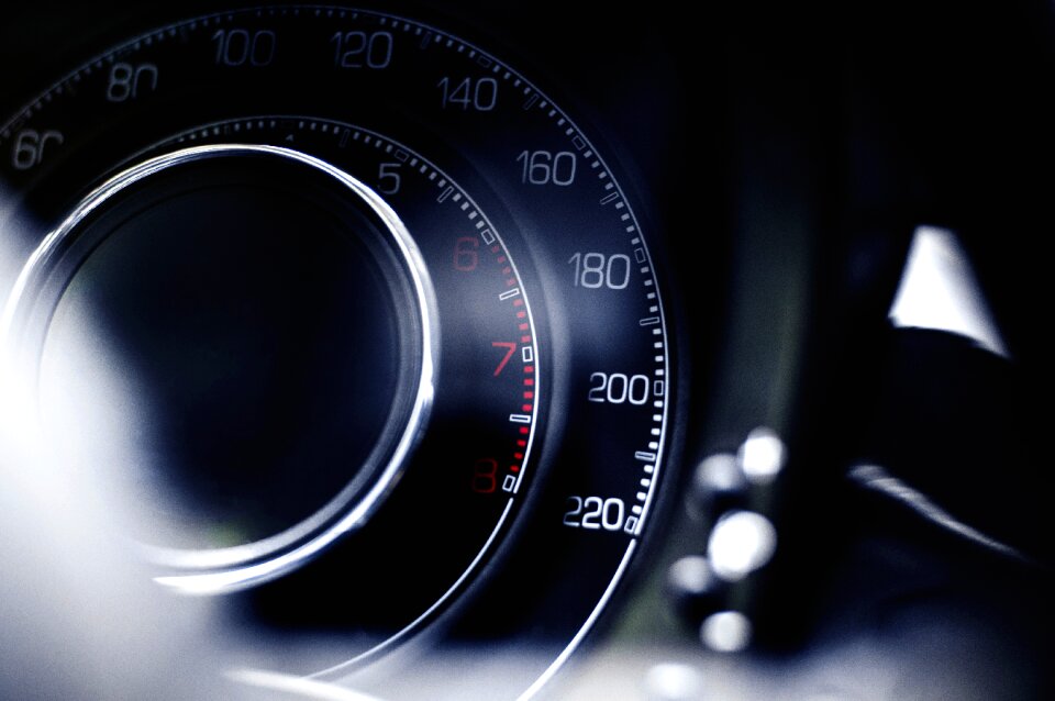Vehicle automobile speedo