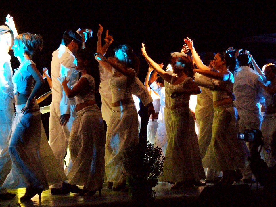 Mambo Dance Tremestieri Etneo Sicilia Italy - Creative Commons by gnuckx
