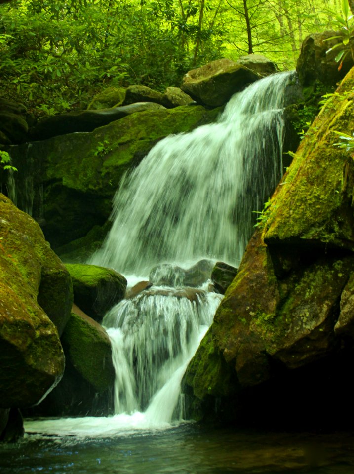 Smoky Mountains Cascade